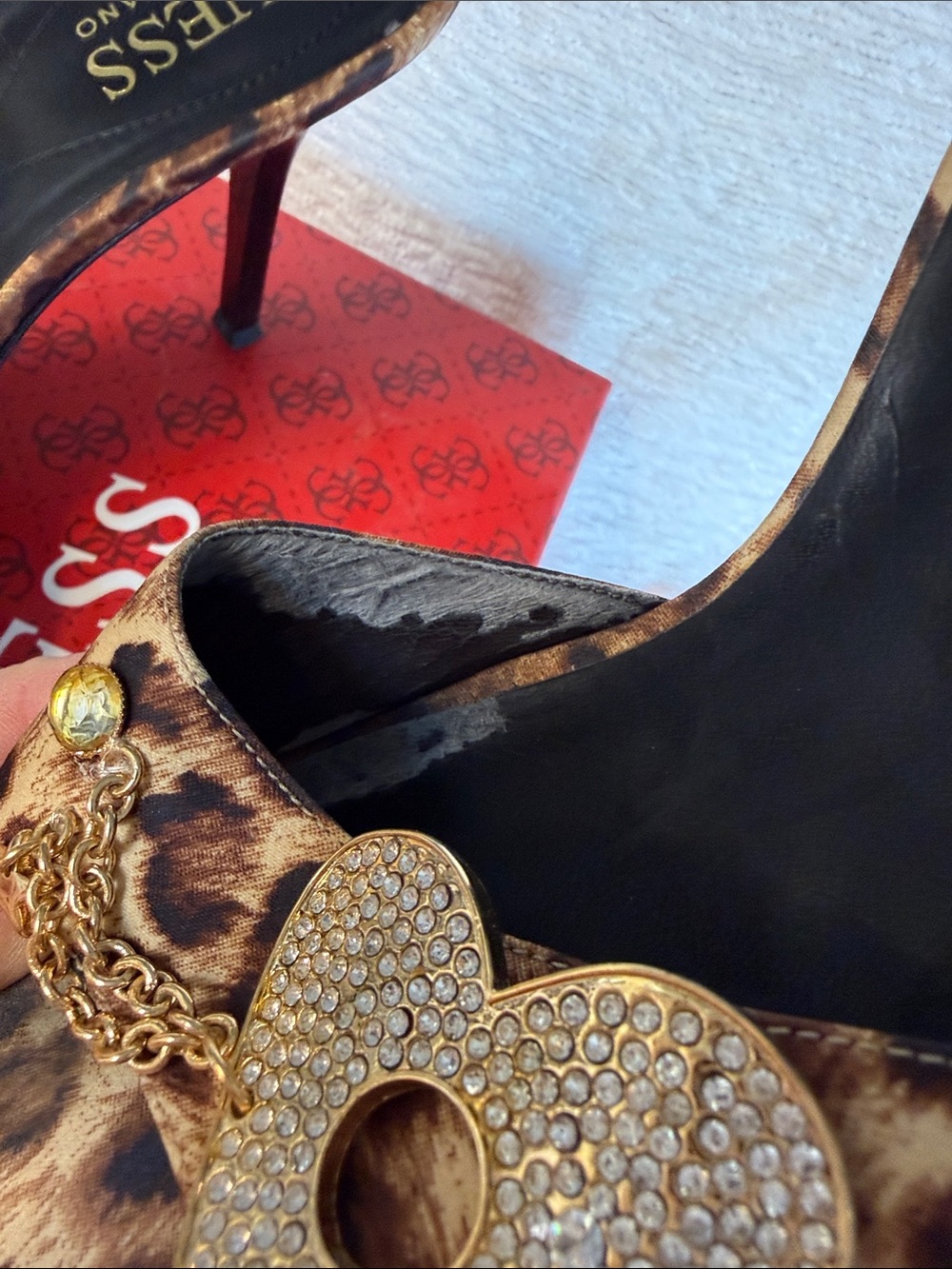 GUESS Leopard-Print Slide Heels with Gold Heart Charms - Brown - Picture 4 of 6